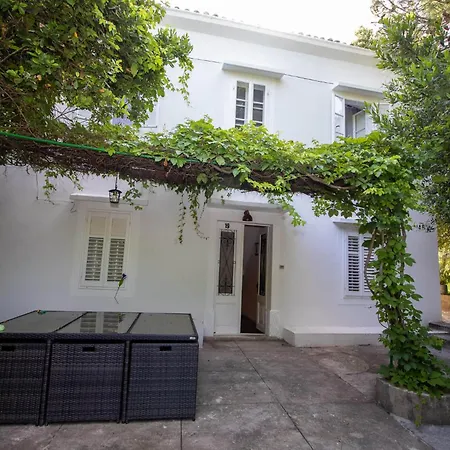 Villa Iginia, Nerezine
