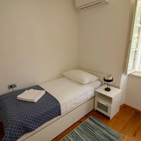 Villa Iginia, *