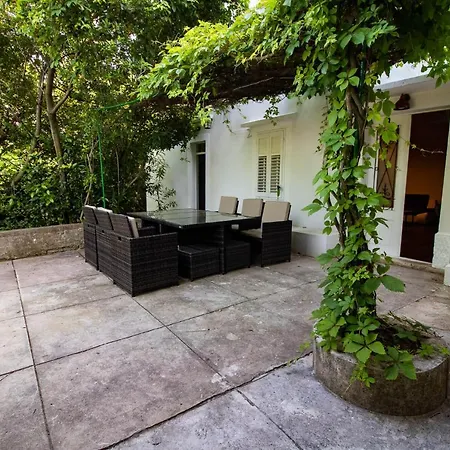 Villa Iginia, *