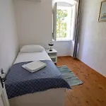 Iginia, Villa