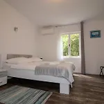 Iginia, Villa *